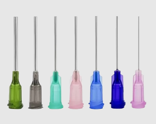Forbedret pr&aelig;cisionsdispensering: Rollen af ​​plastst&aring;ln&aring;le i forskellige brancher
